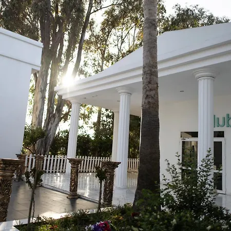 Club Golf Hotel Side